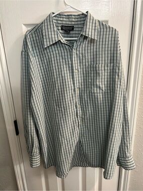 Montage Collection men’s large button down collar shirt plaid pattern